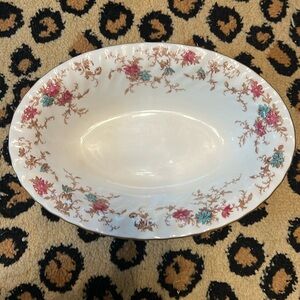 Retired, hard to find Minton bone China Ancestral wreath stamp- 10 in. veg. Bowl